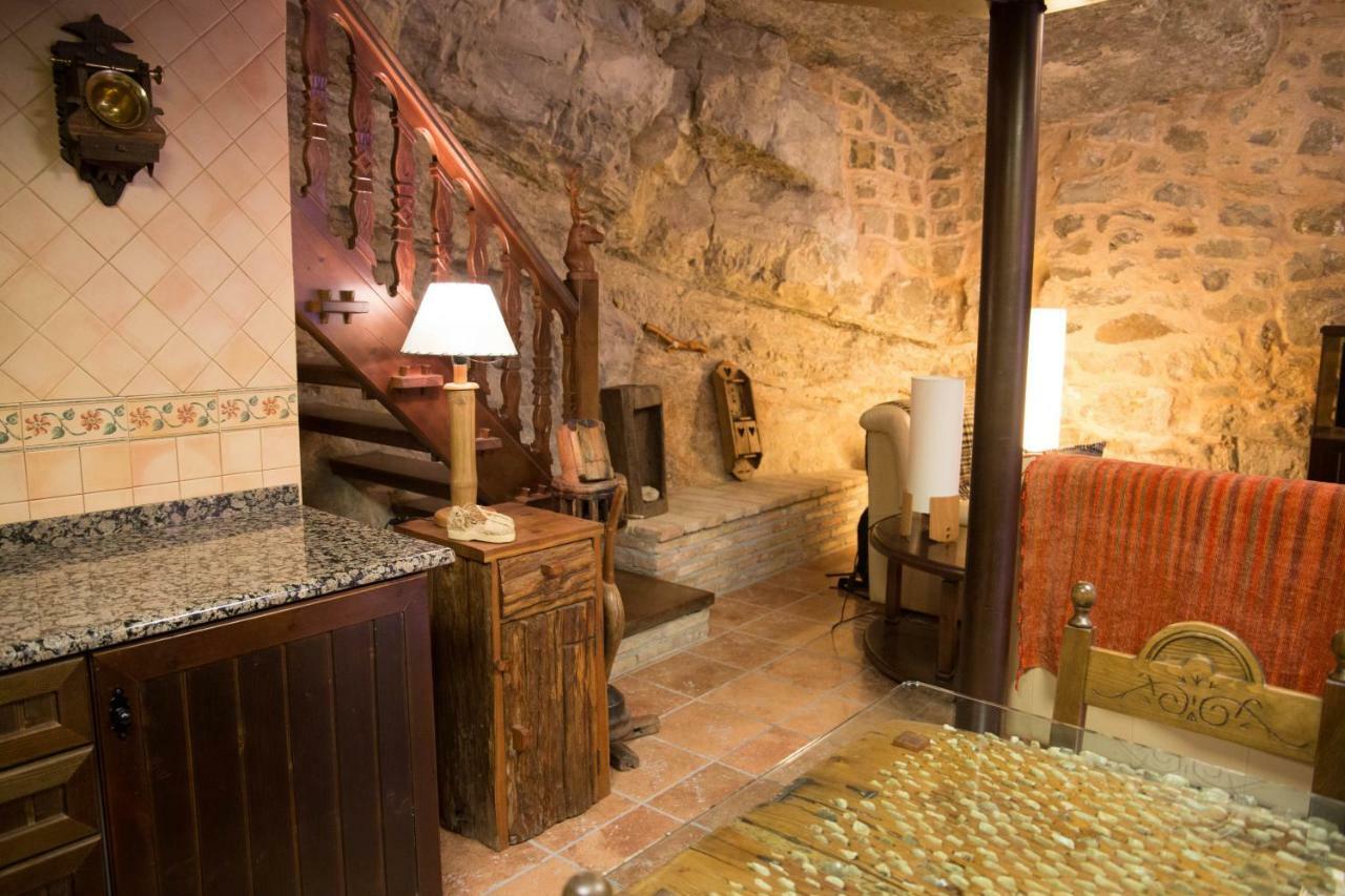 Appartement Casa De La Roca à Albarracín Extérieur photo
